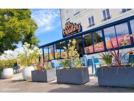 fonds de commerce restaurant – loyer exceptionnel 420/mois – 140 m² + terrasse – équipé cl