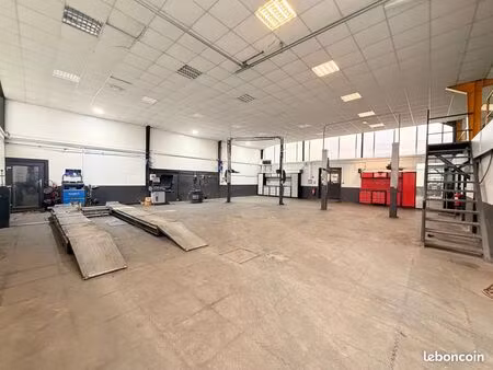 garage  local commercial 320 m² richemont