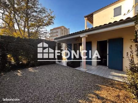 maisonnette en duplex avec jardinet et parking – à 300 m de la plage de nauzan