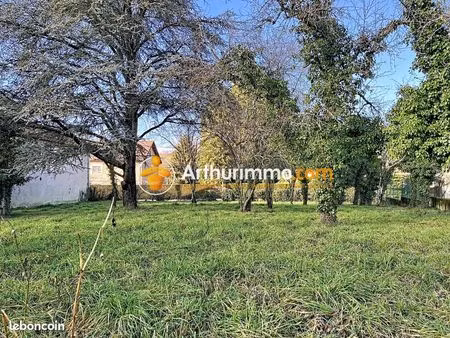 terrain 1067 m² montcarra