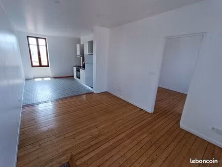 t2 refait à neuf – proche hôpital – vierzon