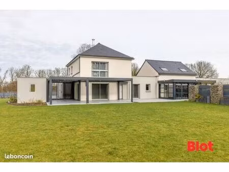 propriété 5 pièces 175 m²