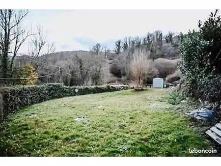 terrain constructible viabilisé 579m2