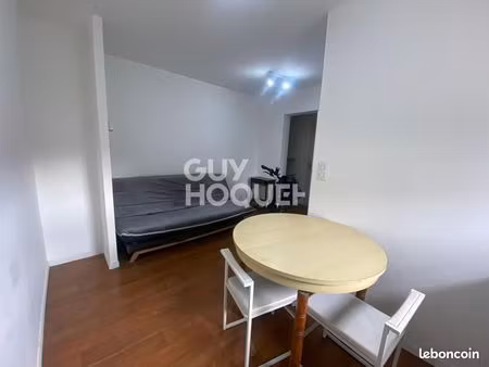 studio 1 pièce 17 m²