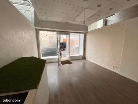 local commercial 19 m² vitre