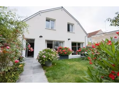 maison de ville 7 pièces