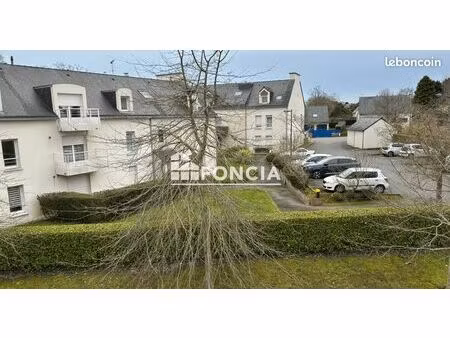 fouesnant - proche centre-ville - a vendre - appartement t2 de 47 m2 - balcon - ascenseur 