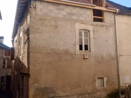 immeuble à rénover intégralement – fort potentiel