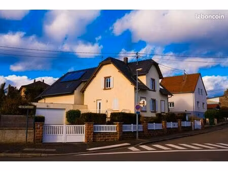 maison  7 pieces  260 m2  piscine