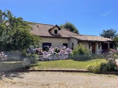 propriété 6 pièces 191 m²