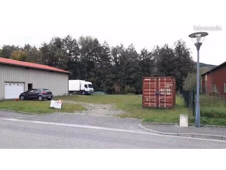 emplacement au calme pour camping car. 30 par mois. voiture 20.autres  me demander