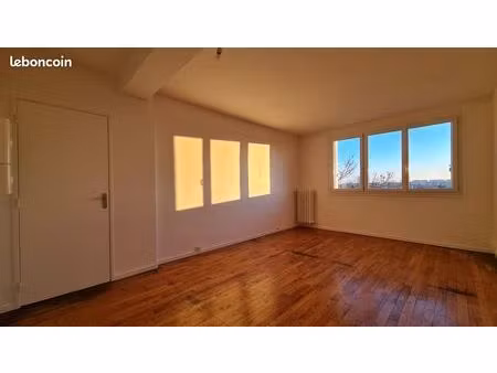 appartement t3 56m2 lumineux souché. rénové récemment + cave +stationnement + local 2 roue