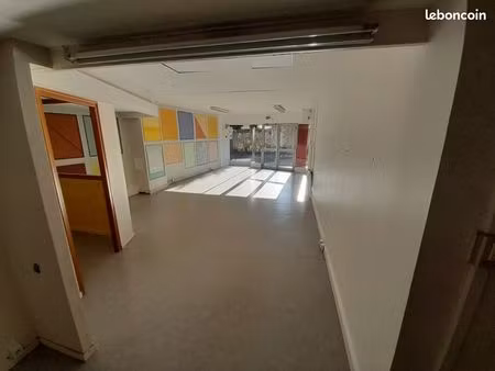 local commercial à louer (centre ville bressuire)