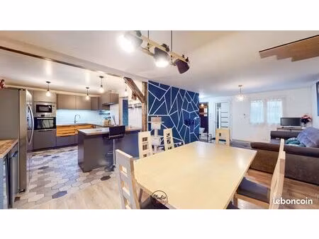 maison 5 pièces 104 m²