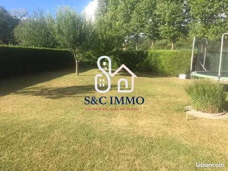 terrain 333 m² saint-mesmes