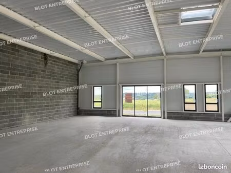 local commercial 150 m²