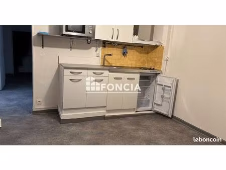 à louer – appartement 1 chambre – 26 7 m² – centre-ville de cahors