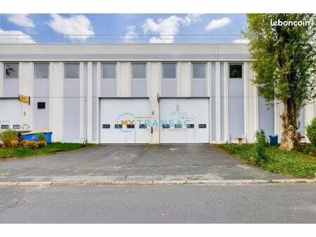 local bureaux 1 077 m²