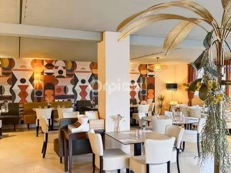 fonds de commerce 100 m²