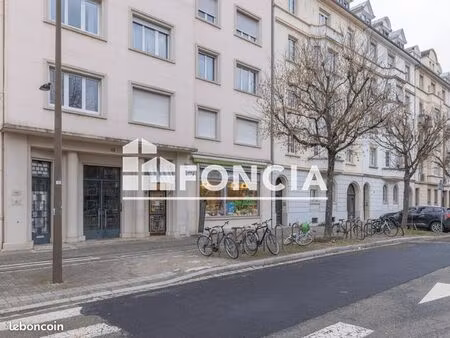 murs avec local commercial - boulangerie patisserie - centre ville