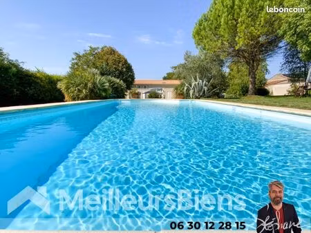 maison 10 pièces 227 m²