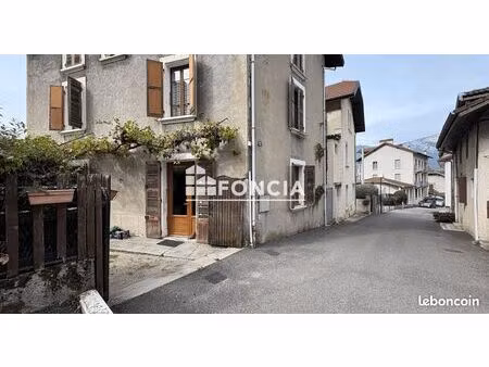 ? maison familiale de 136 m² avec jardin et terrasse – villard-bonnot