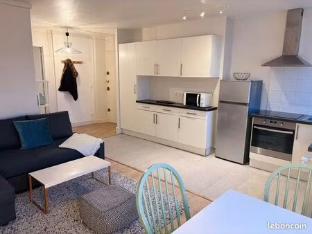 appartement 2 pièces 42m2 meublé m robespierre