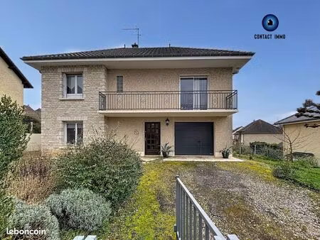maison 6 pièces 147 m²