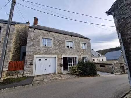 a vendre – maison avec cour à mazée (rue arthur masson 21)