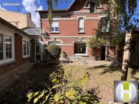 maison 2 pièces 272 m²