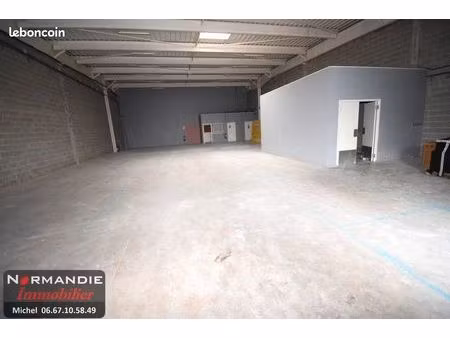 local 300 m² pissy-pôville