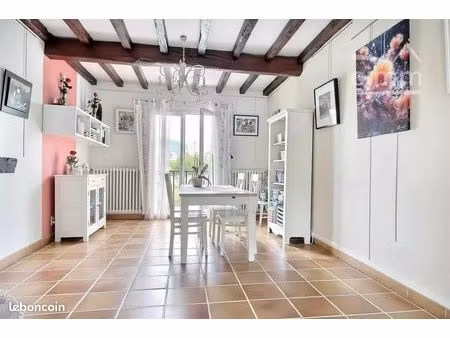 maison 9 pièces 190 m²