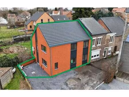 maison neuve et passive  peb a  3 ch  bureau  cave  jardin.