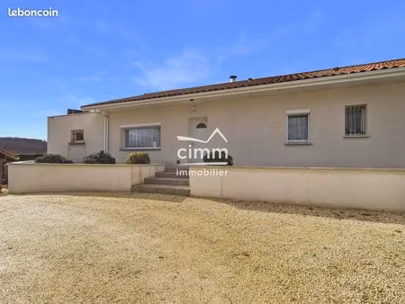 villa 5 pièces 110 m²