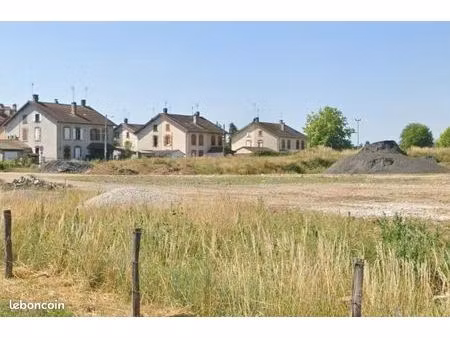 terrain 820 m² digoin