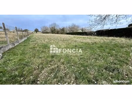 a vendre terrain constructible à saix