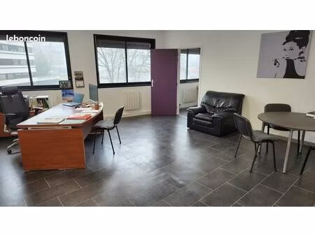 bureau 53 m² ferney-voltaire