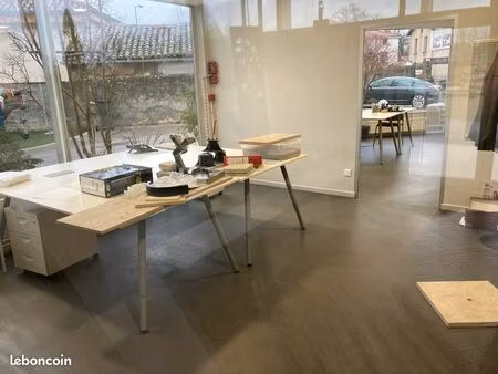 bureaux 25m2 + 35m2  à louer
