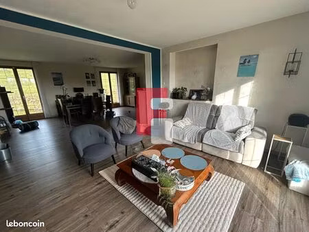 maison 6 pièces 190 m²