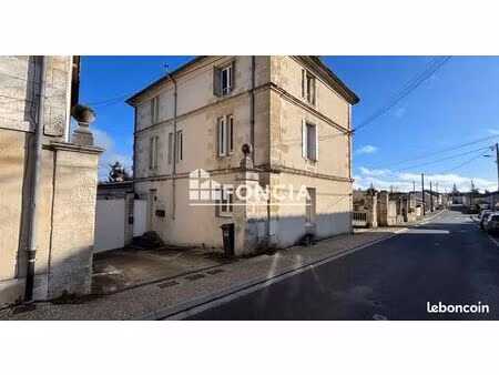immeuble a vendre en exclusivité chez foncia angouleme