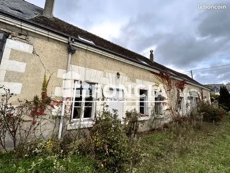 civray-de-touraine – longère à double habitation  au calme et à fort potentiel