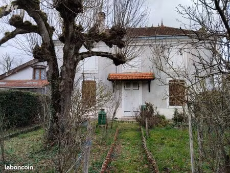 maison 9 pièces 148 m²