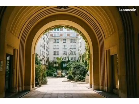 studio 1 pièce 30 m²