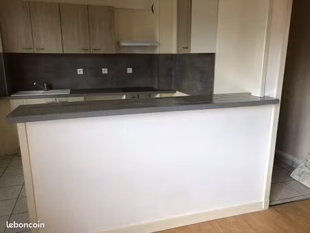 appartement type trois entièrement rénové