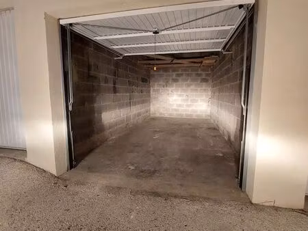garage 14.50 m2 seyne sud res la plaine