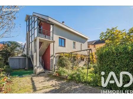 maison 10 pièces 254 m²