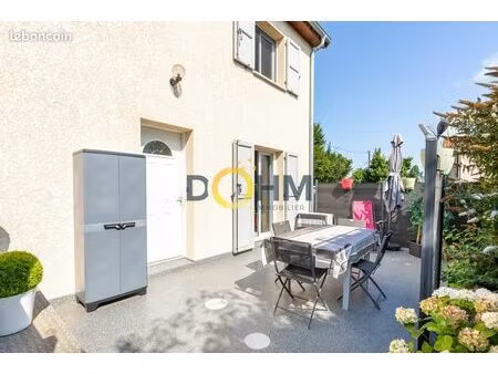 maison de ville 4 pièces 85 m²