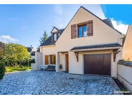 maison individuelle 5 pièces de 105 m²