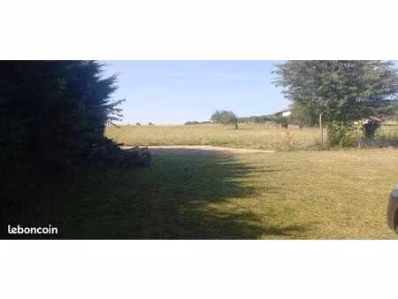 igé -terrain à bâtir de 1172m² viabilisé  hors lotissement - 88 euros / m²