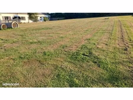 terrain constructible 1300m2